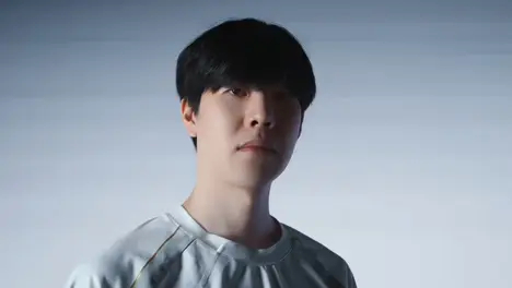 AL战队小组赛团战制胜晋级八强，展现强队风范